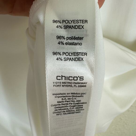 Chico's Classic Key Hole White Short Sleeve Lightweight Stretch T-Shirt Size XL - Picture 5 of 6